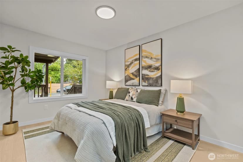 Property photo for 11504 Sand Point Way Ne, Seattle photo 17