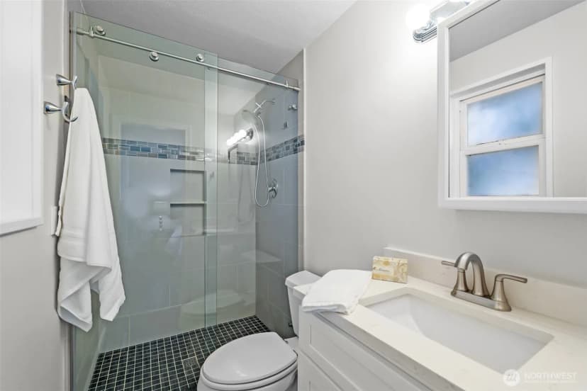 Property photo for 2232 168th Avenue Ne, Bellevue photo 15