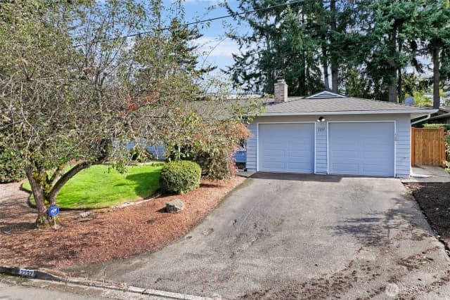 Property photo for 2232 168th Avenue Ne, Bellevue photo 2
