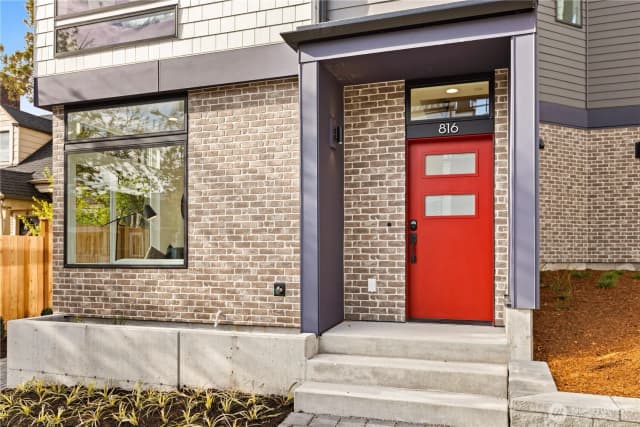 Property photo for 816 Ne 70th Street, Seattle photo 5