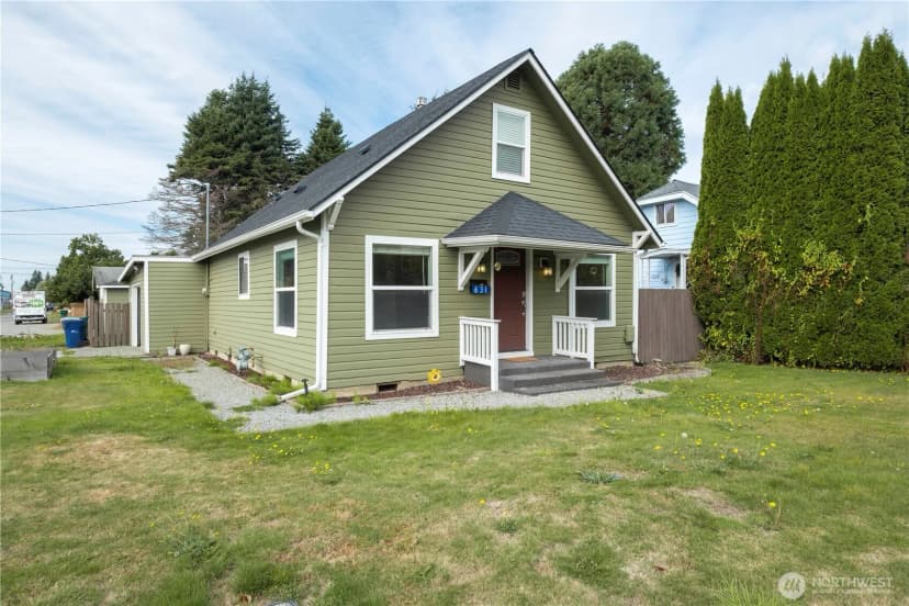 Property photo for 631 S Anacortes Street, Burlington