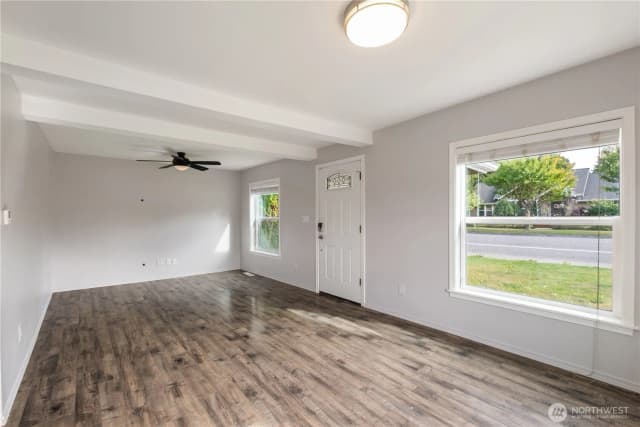 Property photo for 631 S Anacortes Street, Burlington photo 2