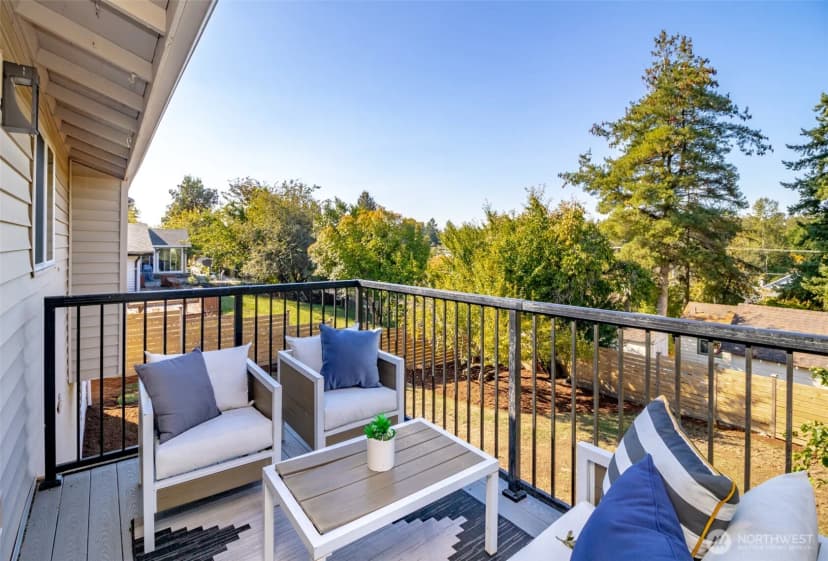 Property photo for 6701 15th Avenue Sw, Seattle photo 23