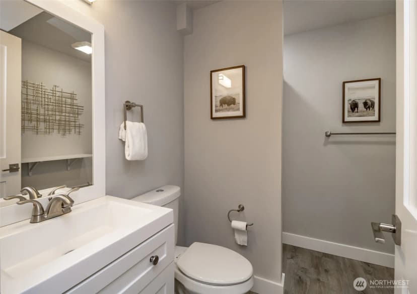 Property photo for 6701 15th Avenue Sw, Seattle photo 30