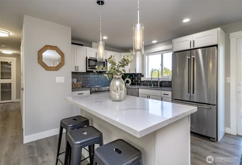Property photo for 6701 15th Avenue Sw, Seattle photo 10