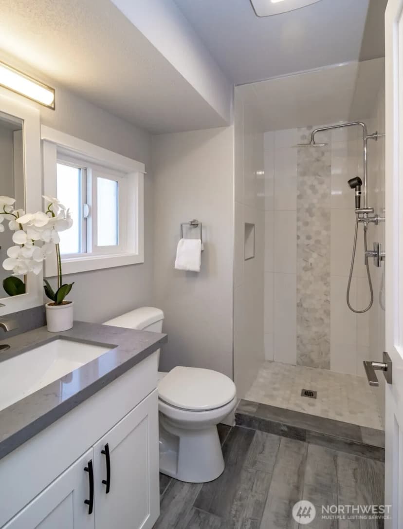 Property photo for 6701 15th Avenue Sw, Seattle photo 18