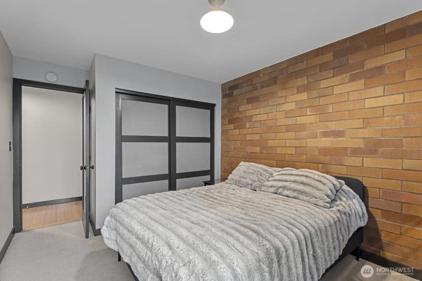 Property photo for 905 Cherry Street #601, Seattle photo 11
