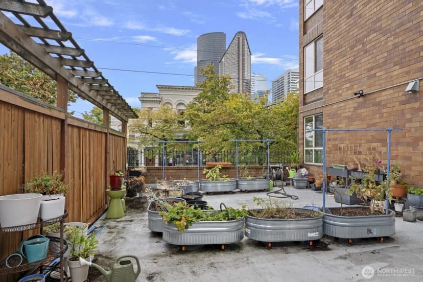 Property photo for 905 Cherry Street #601, Seattle photo 18
