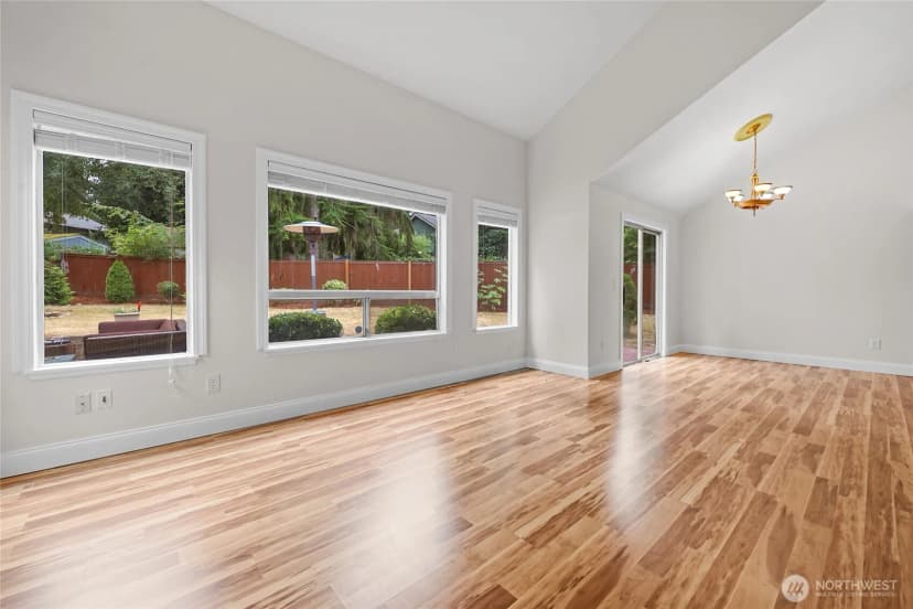 Property photo for 5217 Sw 324th Place, Federal Way photo 3