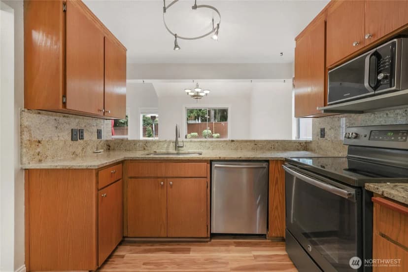 Property photo for 5217 Sw 324th Place, Federal Way photo 7