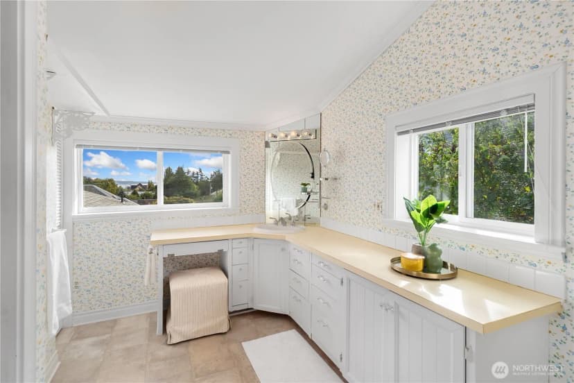 Property photo for 1055 Monroe Street, Port Townsend photo 27
