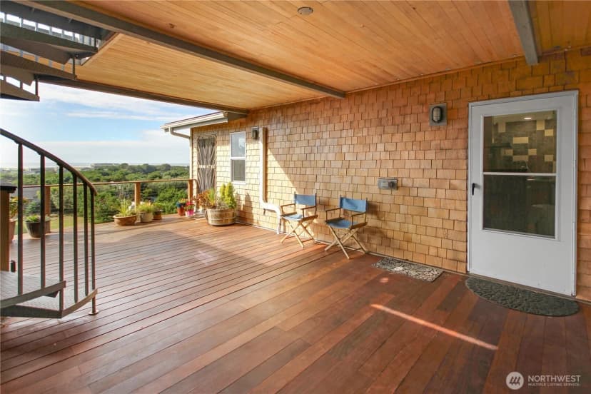 Property photo for 35302 I Place, Ocean Park photo 4