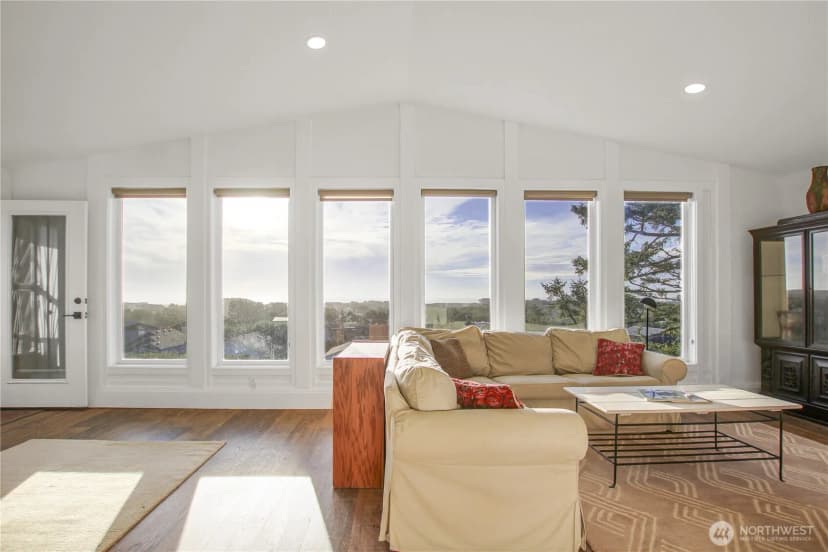 Property photo for 35302 I Place, Ocean Park photo 9