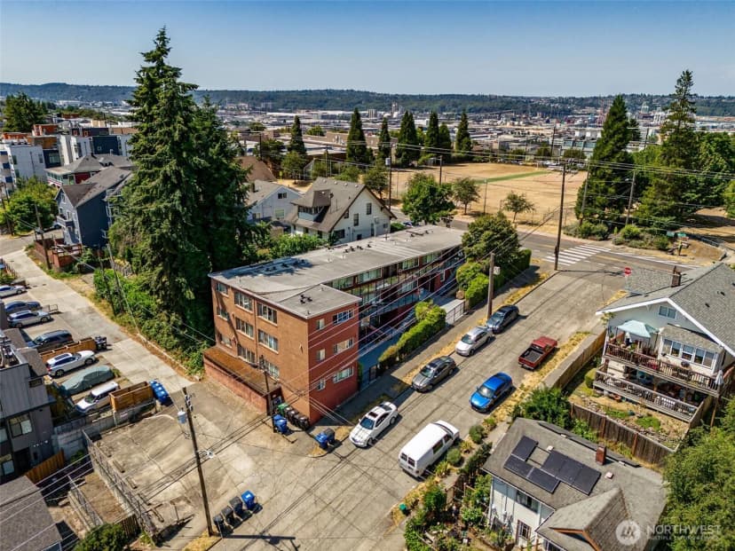 Property photo for 1401 S Holgate Street, Seattle photo 19