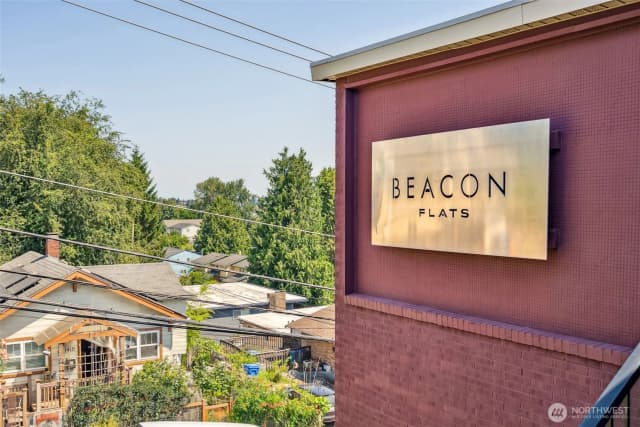 Property photo for 1401 S Holgate Street, Seattle photo 3
