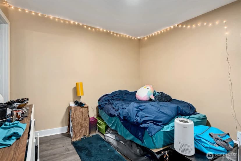 Property photo for 1401 S Holgate Street, Seattle photo 16