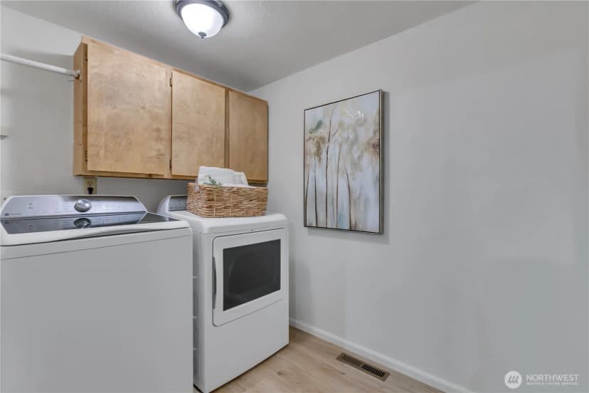 Property photo for 1411 S 282nd Place, Federal Way photo 23