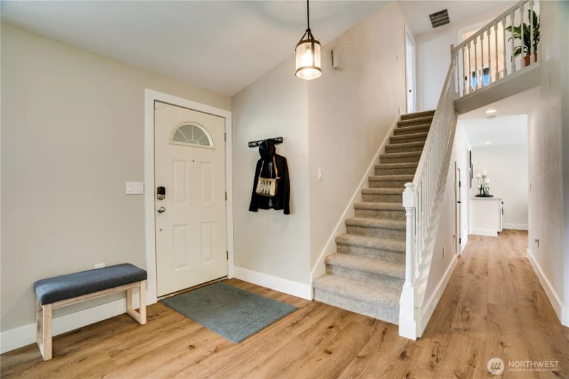 Property photo for 933 23rd Street Nw, Puyallup photo 7
