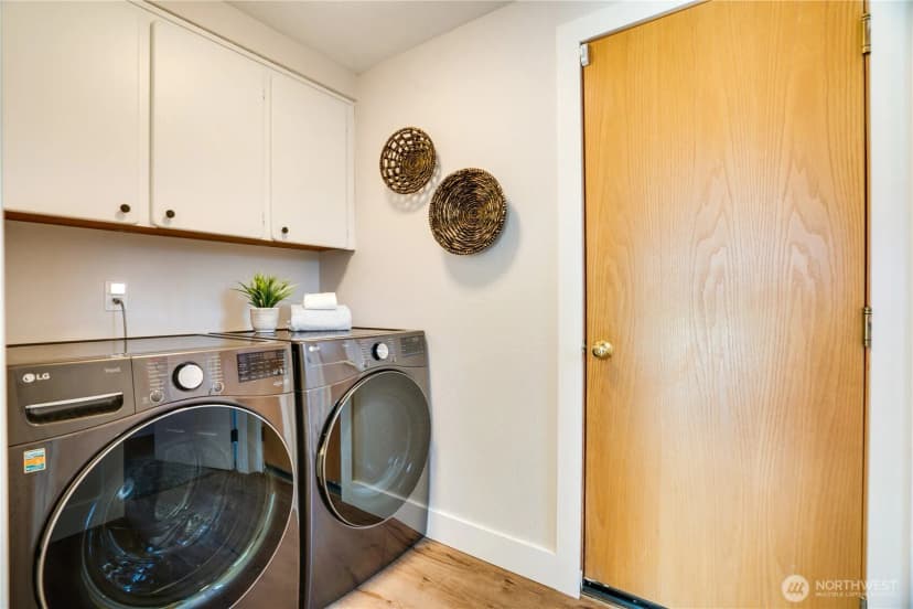 Property photo for 933 23rd Street Nw, Puyallup photo 17