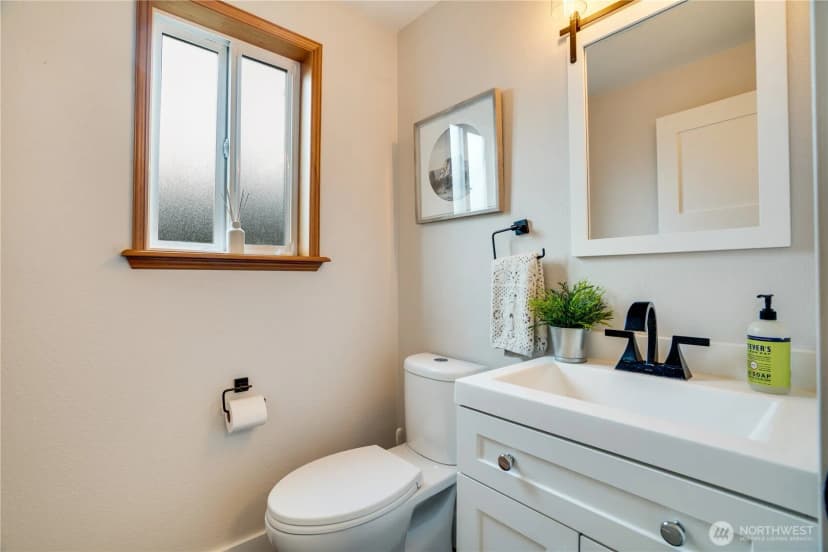 Property photo for 933 23rd Street Nw, Puyallup photo 16