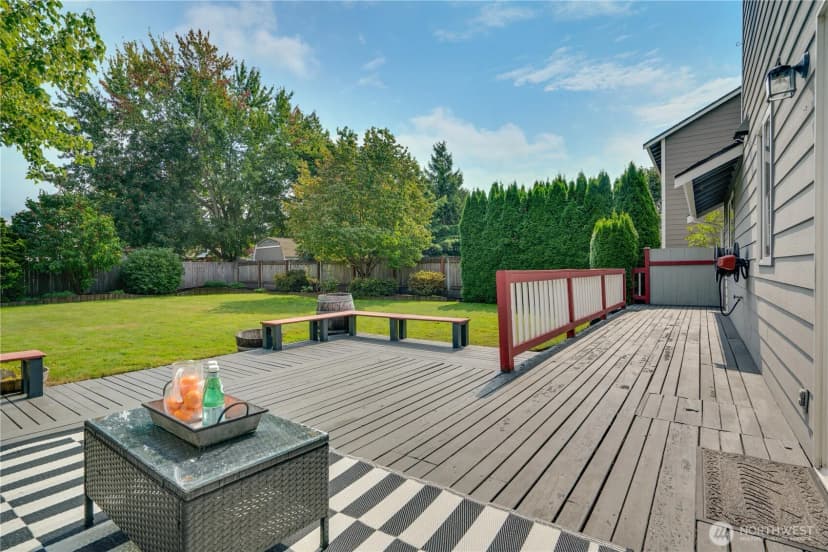 Property photo for 933 23rd Street Nw, Puyallup photo 32