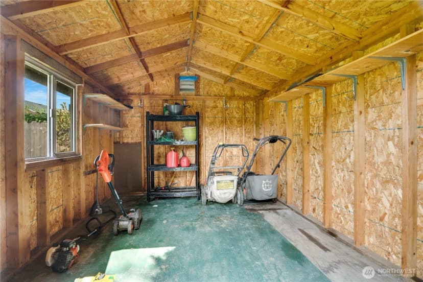 Property photo for 933 23rd Street Nw, Puyallup photo 35
