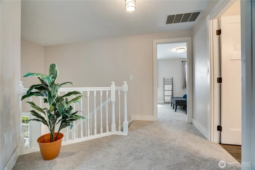 Property photo for 933 23rd Street Nw, Puyallup photo 18