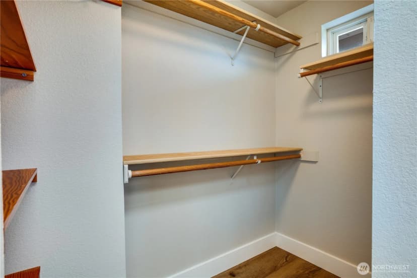 Property photo for 933 23rd Street Nw, Puyallup photo 22