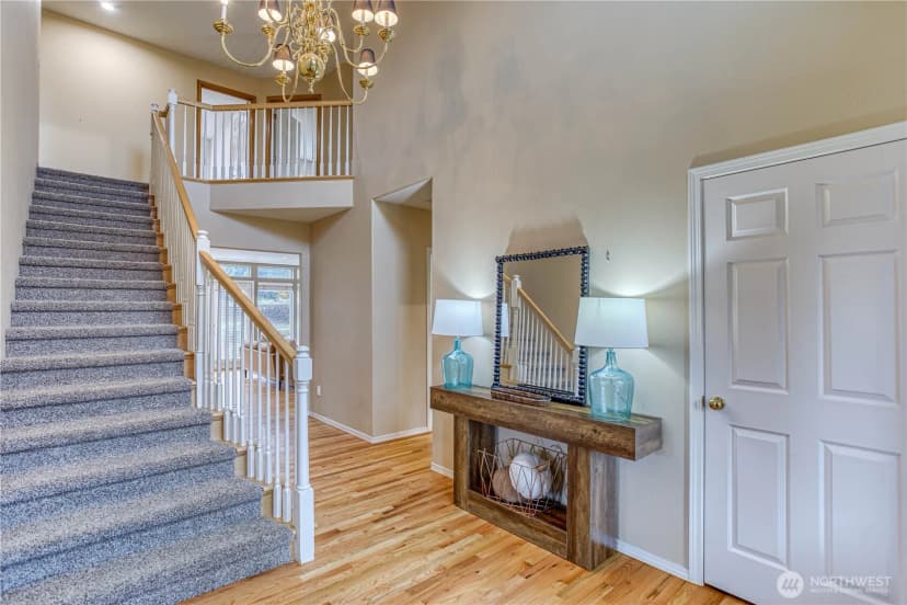 Property photo for 624 Meadows Drive, Wenatchee photo 2