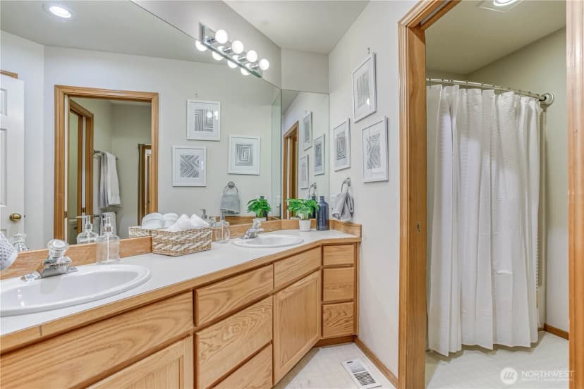 Property photo for 624 Meadows Drive, Wenatchee photo 18