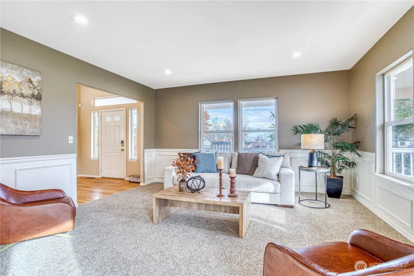 Property photo for 624 Meadows Drive, Wenatchee photo 3