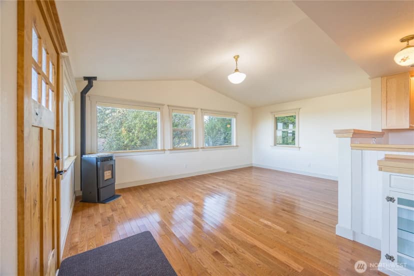 Property photo for 1136 E 7th Street, Port Angeles photo 13