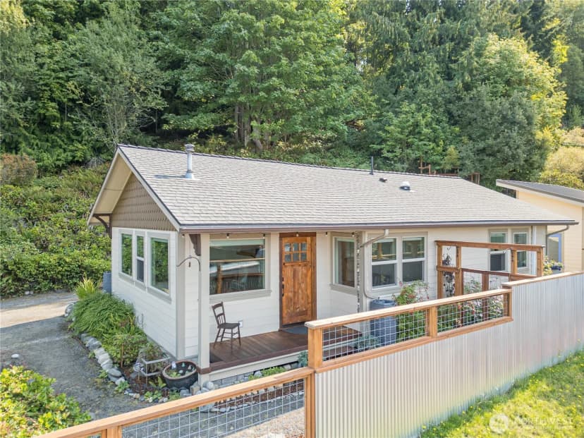 Property photo for 1136 E 7th Street, Port Angeles