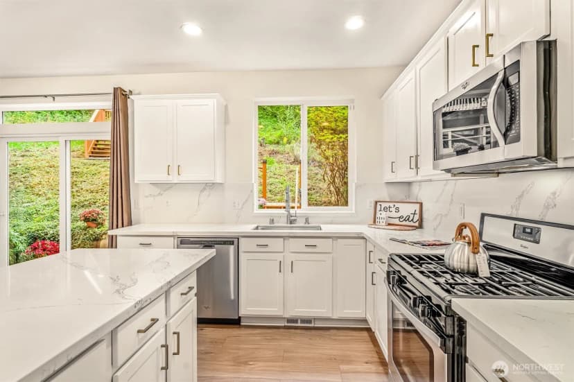 Property photo for 9213 Odin Way, Bothell photo 13