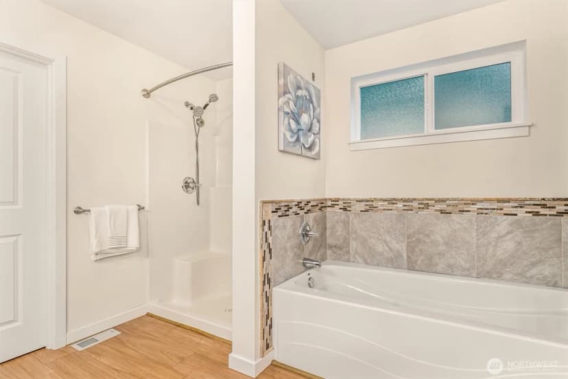 Property photo for 9213 Odin Way, Bothell photo 23