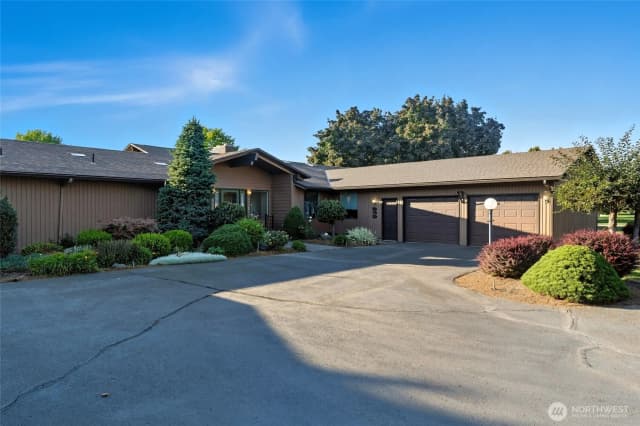 Property photo for 839 Country Club Road, Walla Walla photo 2