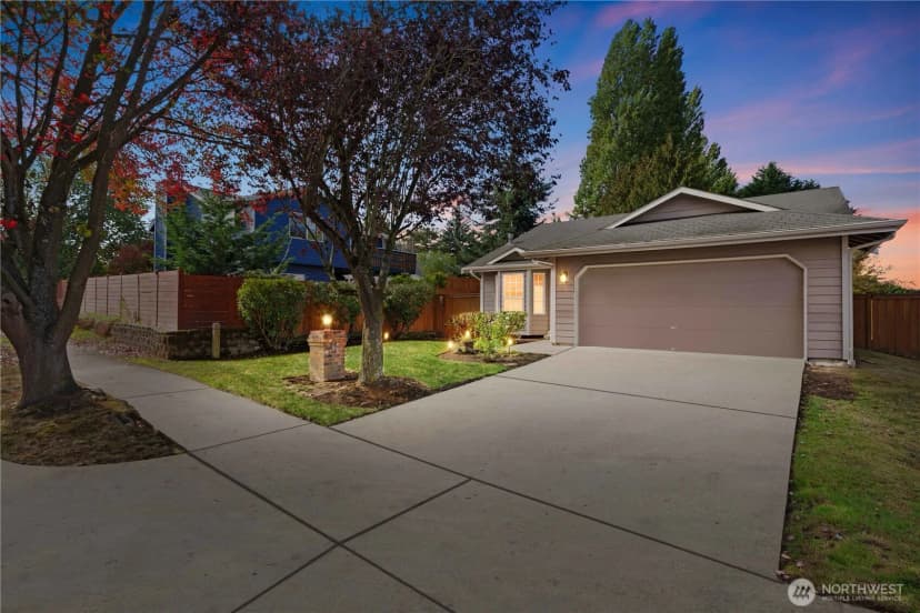 Property photo for 3810 50th Avenue Ne, Tacoma photo 2