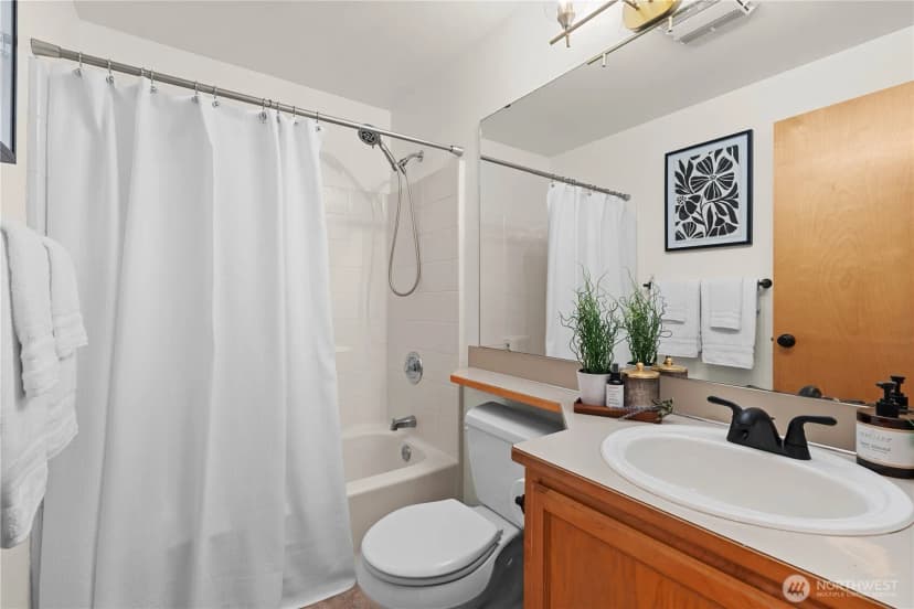 Property photo for 3810 50th Avenue Ne, Tacoma photo 20