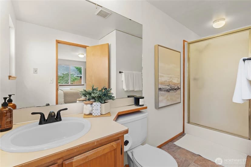 Property photo for 3810 50th Avenue Ne, Tacoma photo 17