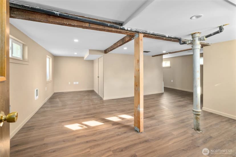 Property photo for 404 W Alaska Avenue, Roslyn photo 10