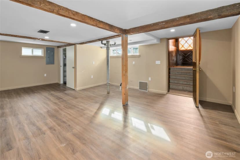Property photo for 404 W Alaska Avenue, Roslyn photo 12