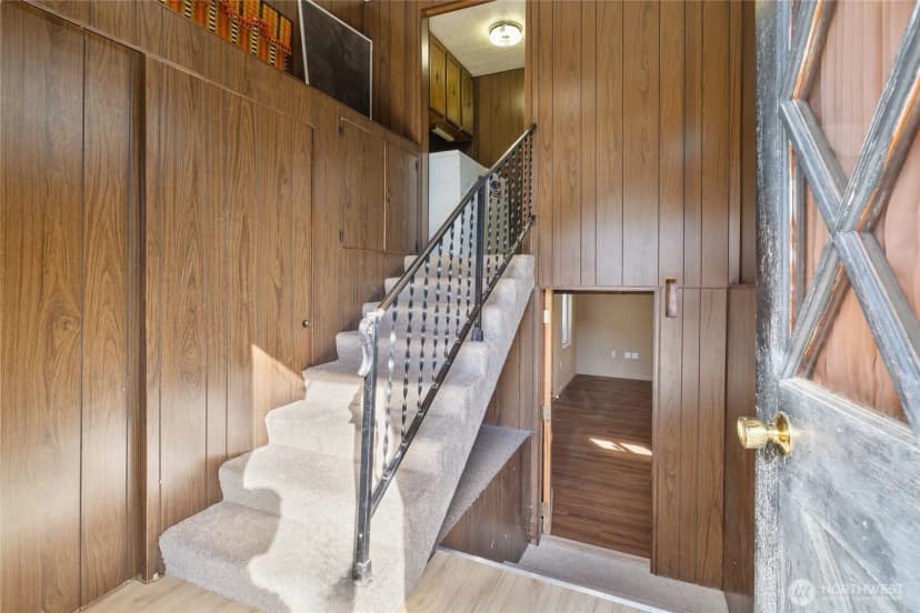 Property photo for 404 W Alaska Avenue, Roslyn photo 9