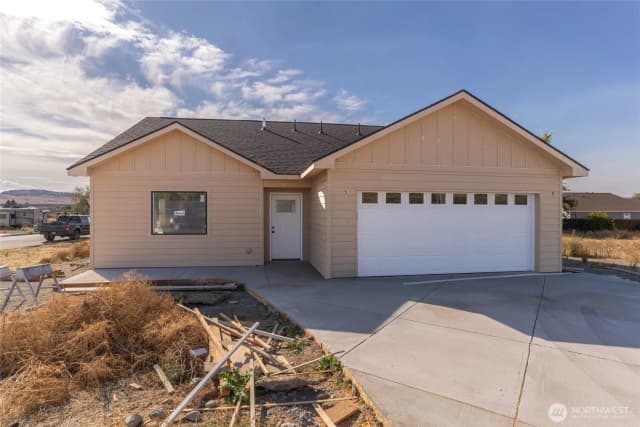 Property photo for 420 Koala Avenue, Omak