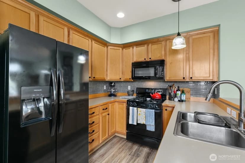 Property photo for 17928 15th Avenue W, Lynnwood photo 11