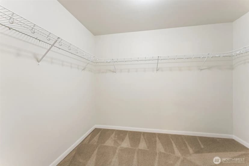 Property photo for 9526 S 235th Place, Kent photo 17