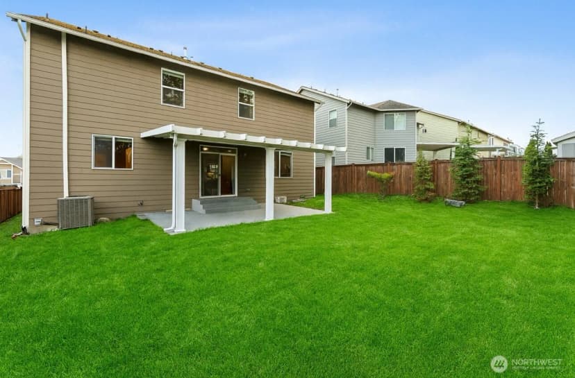 Property photo for 9526 S 235th Place, Kent photo 25