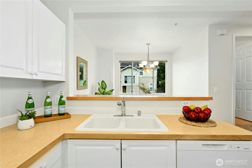 Property photo for 11821 Ne 162nd Court, Bothell photo 15