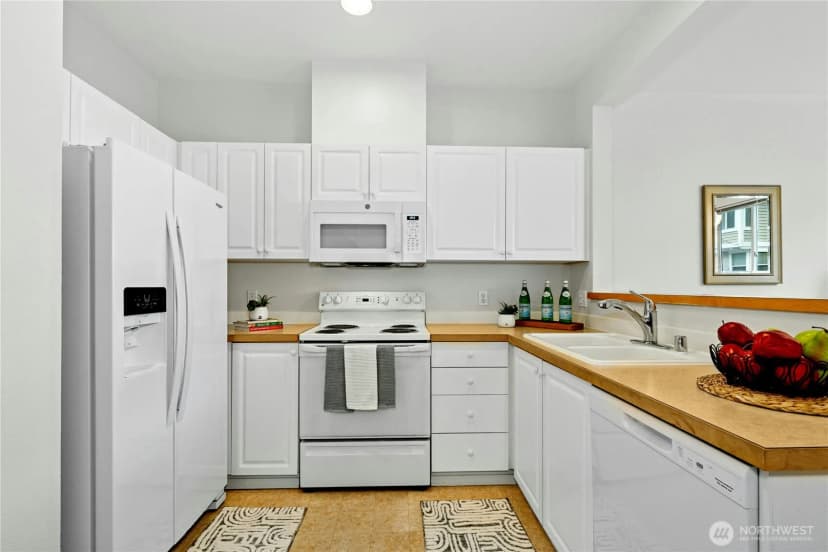 Property photo for 11821 Ne 162nd Court, Bothell photo 13