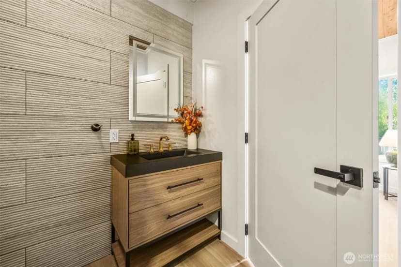 Property photo for 3267 S Harbor View Drive, Langley photo 23