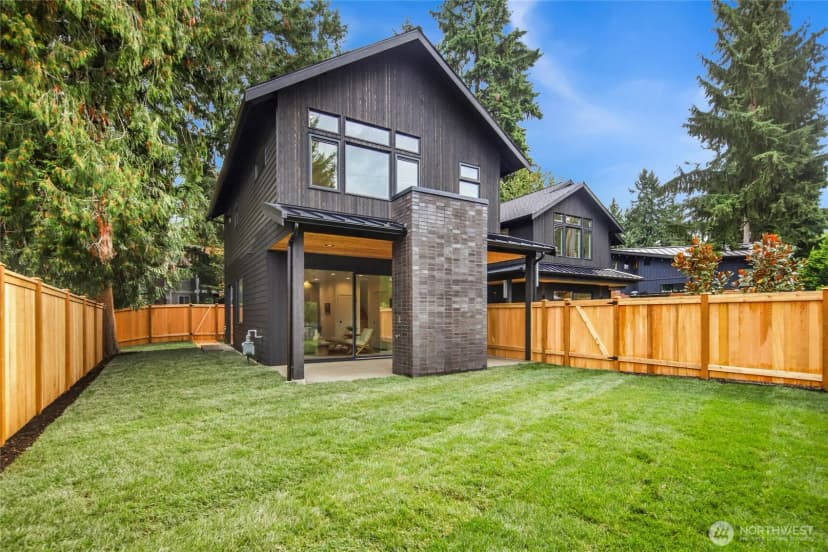 Property photo for 6818 128th Avenue Ne, Kirkland photo 7